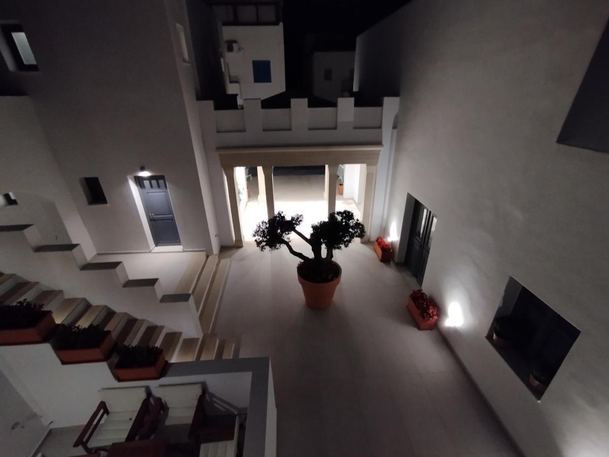 Meridiano Parikia  Exterior photo