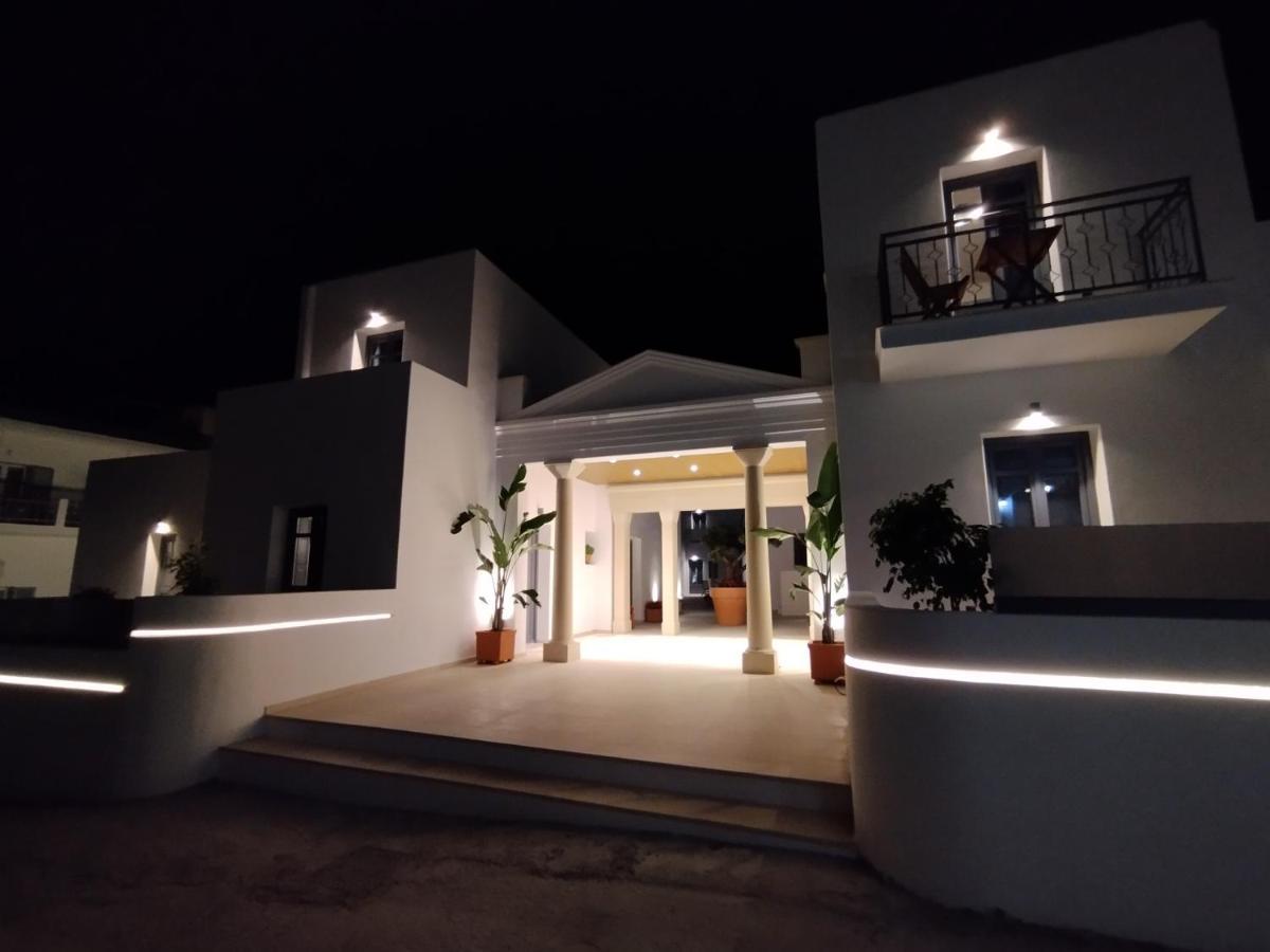 Meridiano Parikia  Exterior photo