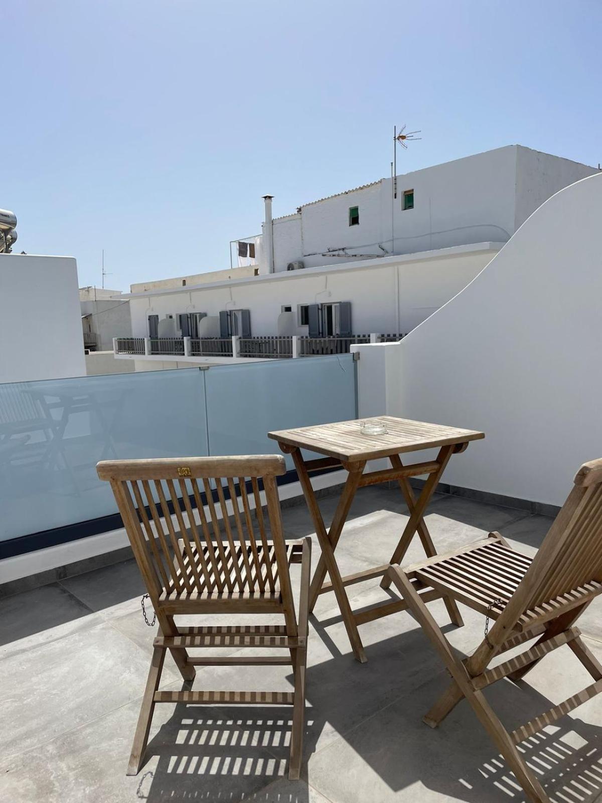Meridiano Parikia  Exterior photo