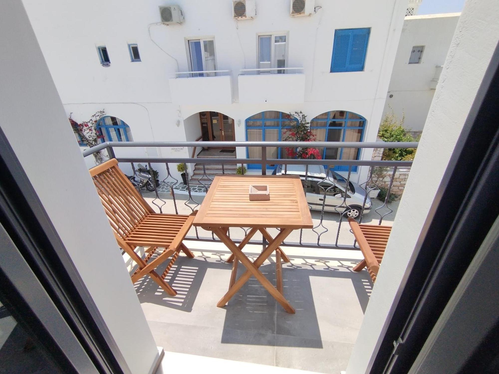 Meridiano Parikia  Exterior photo
