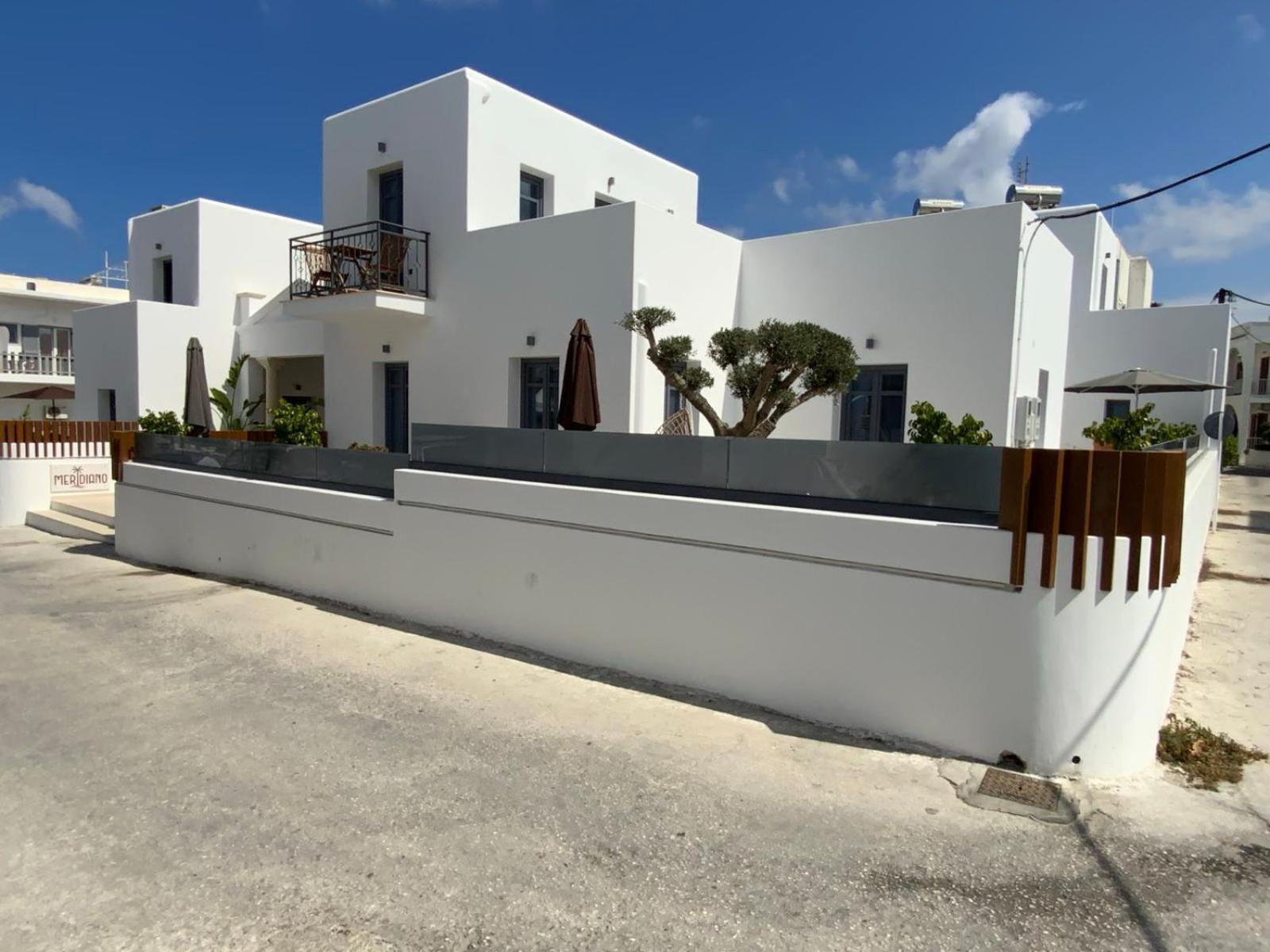 Meridiano Parikia  Exterior photo